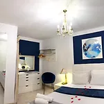 Seafront Terrace, Lounger & Panoramic Ocean Views Appartement *