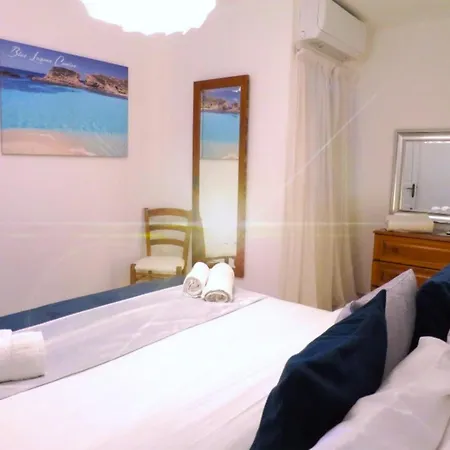 Seafront Terrace, Lounger & Panoramic Ocean Views Mellieha
