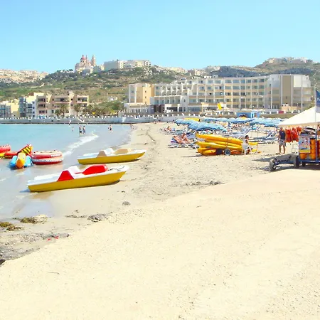 Apartment Seafront Terrace, Lounger & Panoramic Ocean Views Mellieha