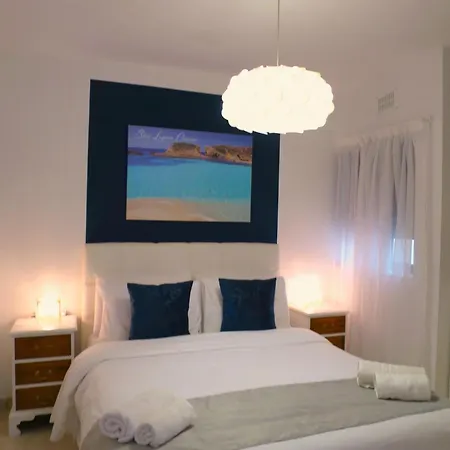 Seafront Terrace, Lounger & Panoramic Ocean Views