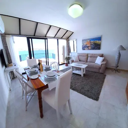 Seafront Terrace, Lounger & Panoramic Ocean Views