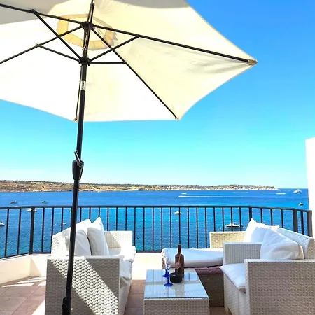 Seafront Terrace, Lounger & Panoramic Ocean Views Mellieha