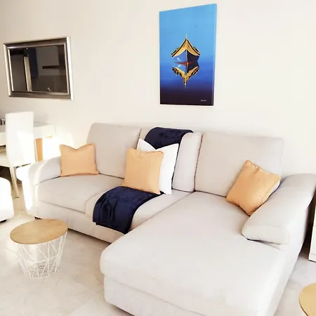 公寓 Seafront Terrace, Lounger & Panoramic Ocean Views *