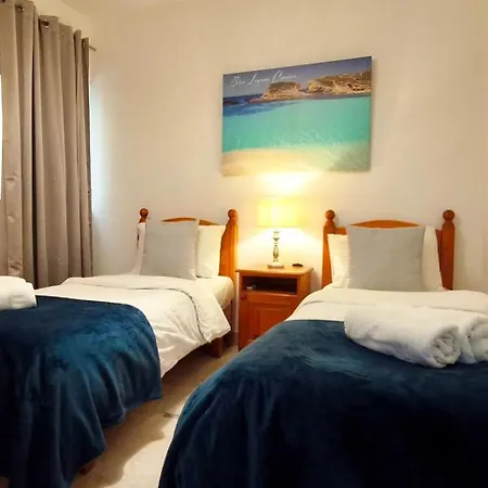 Seafront Sun Terrace, Loungers & Panoramic Ocean Views Mellieħa