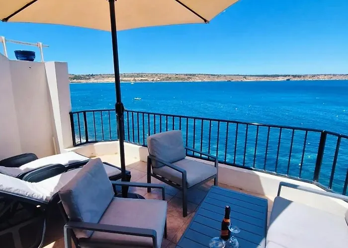 Appartement Seafront Terrace, Lounger & Panoramic Ocean Views *